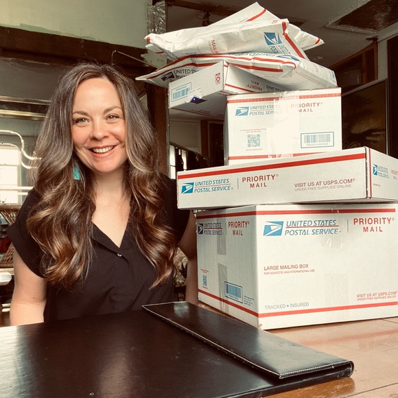 Meet your Posher, Amy - Picture 2 of 6